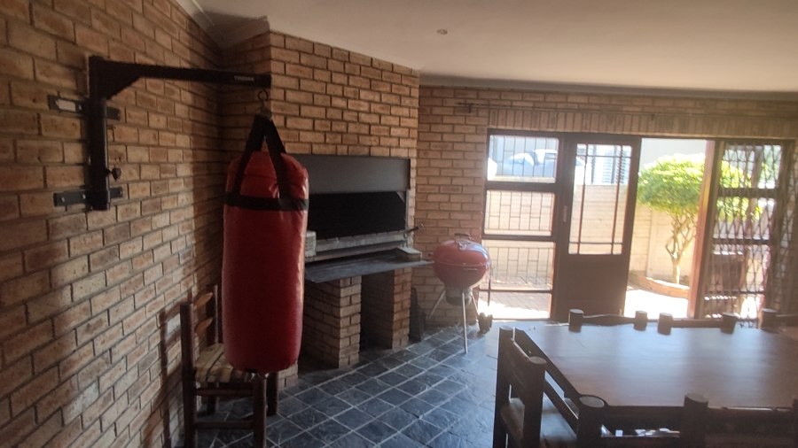 3 Bedroom Property for Sale in Kamma Heights Eastern Cape